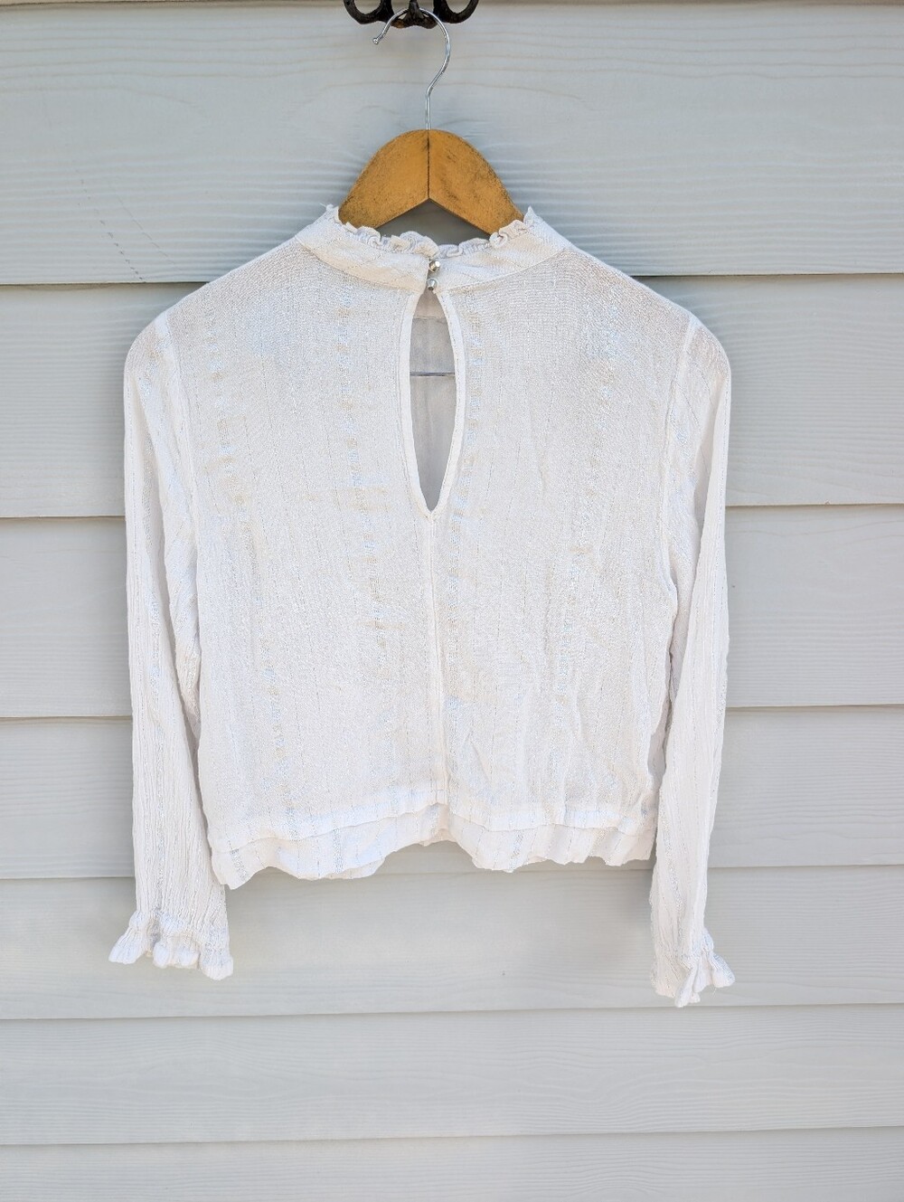 Abercrombie Blouse Size M White Cream Silver Cropped Ruffled Lace Boho Buttons - Picture 4 of 7